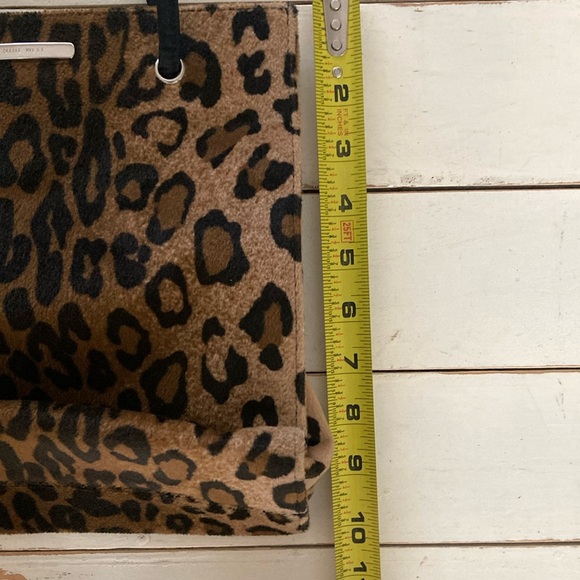 Brown and Black Leopard Print Tote with Structured Design - Picture 4 of 7